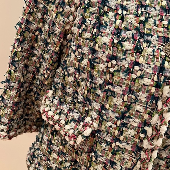 CHANEL NEW with Tags Jacket Size 44 - Picture 9 of 15